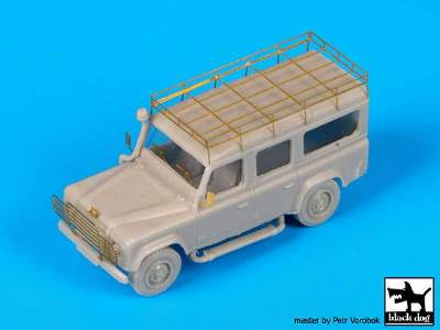 Land Rover110 - image 1