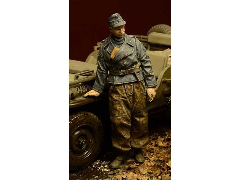 Waffen SS Tanker, Ardennes 1944 - image 1