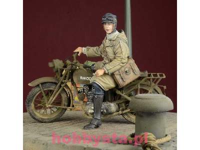 Wrns Despatch Rider 1939-45 - image 4