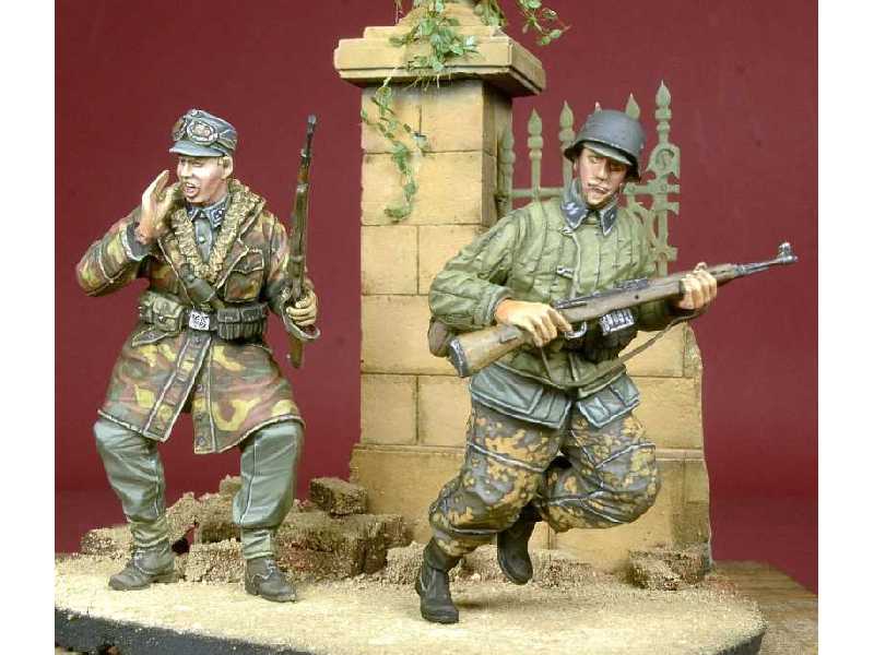 WSS Soldiers In Action - image 1