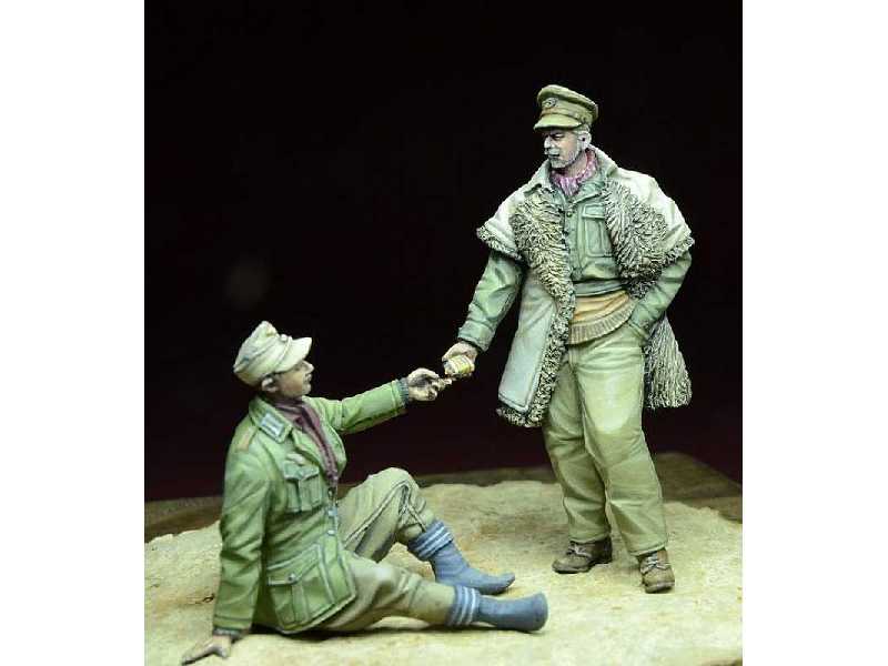 Lrdg Officer & Afrika Korps Pow North Africa 1941-43 - image 1