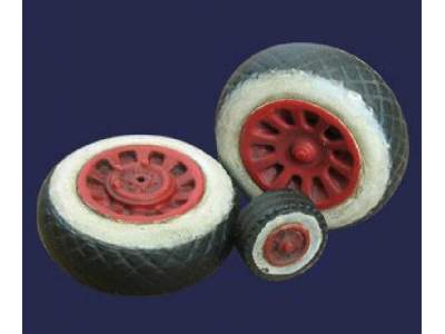 Resin Wheels To Spitfire I, Ii, V (3 Pcs) - image 2