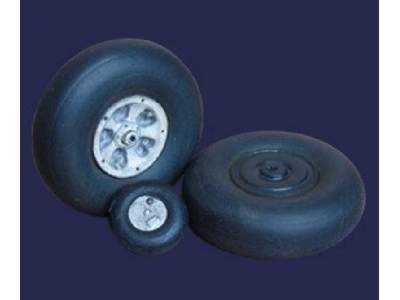 Resin Wheels To Spitfire I, Ii, V (3 Pcs) - image 3