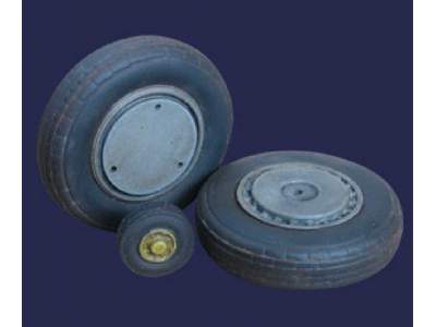 Resin Wheels To Spitfire I, Ii, V (3 Pcs) - image 5