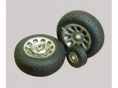 Resin Wheels To P-51 Mustang - image 1