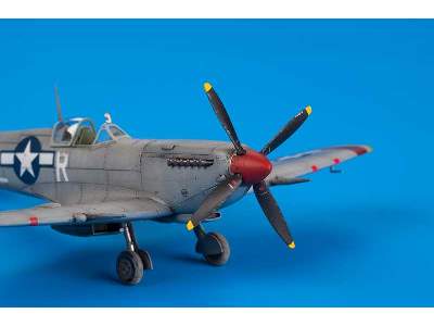 Spitfire Mk. VIII 1/72 - image 9