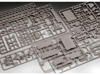 Sd.Kfz. 7 (Late Production) - image 7
