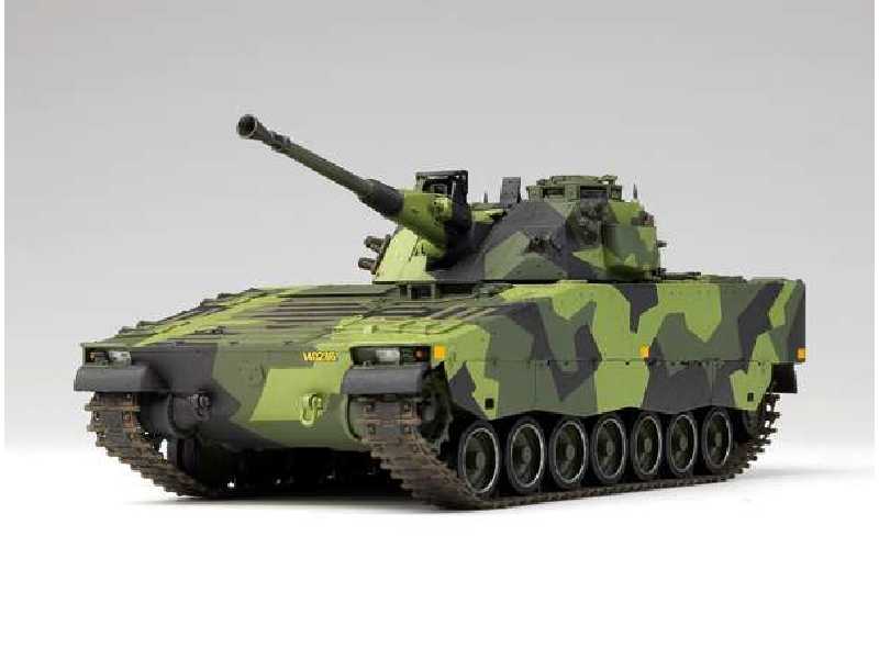 CV-9040B Swedish Infantry Fighting Vehicle - image 1