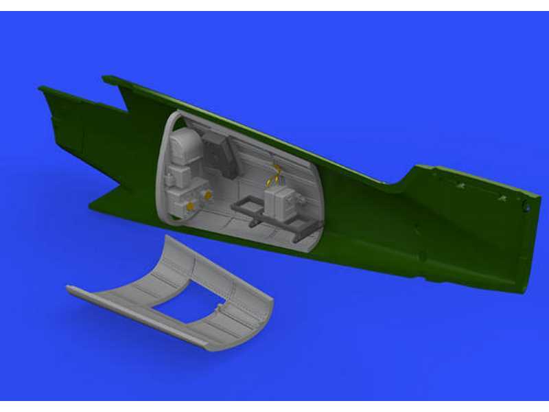 Bf 109G-6 radio compartment 1/48 - Tamiya - image 1