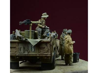 Breakfast In The Sahara - Lrdg Patrol - image 4