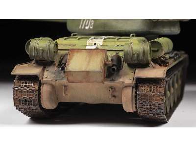 T-34/85 Soviet Medium Tank model 1944 - image 7