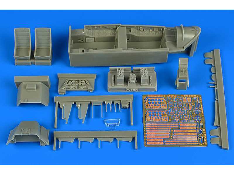 T-28C Trojan cockpit set - Kitty Hawk - image 1