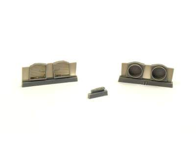 P-40undercarriage Set (Contains Wheel Well Structure And Canvas  - image 1