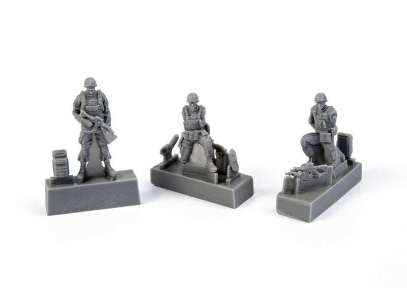 Two Kneeling Soldiers And Commanding Officers US Army Infantry S - image 1