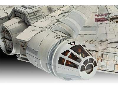 STAR WARS Millennium Falcon  - image 6