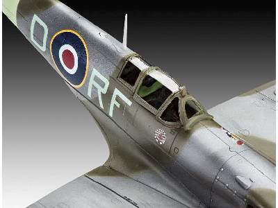 Supermarine Spitfire Mk.Vb - Jan Zumbach - Gift Set - image 3
