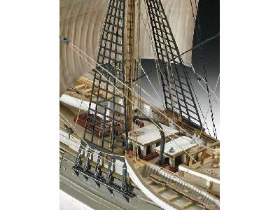 H.M.S. Beagle - Gift Set - image 5