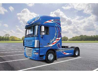 DAF XF-105 Space America - image 1