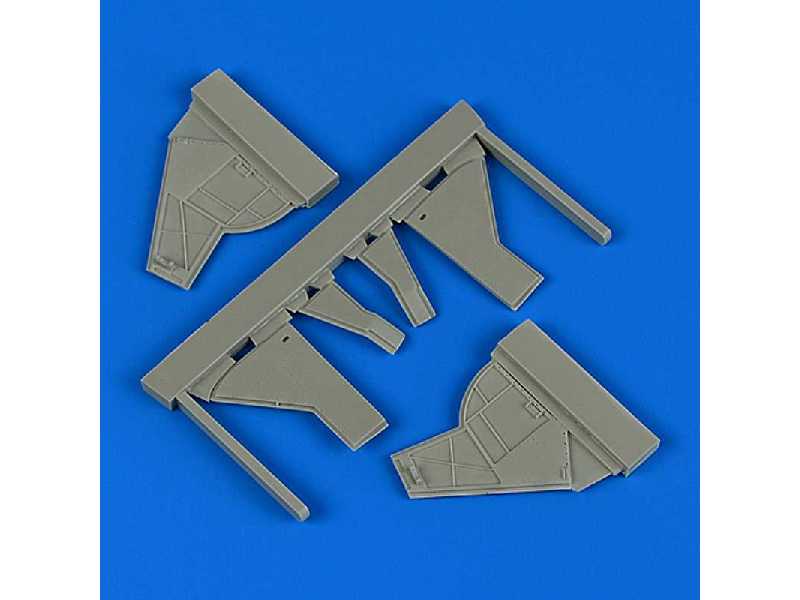Sea Fury FB.11 undercarriage covers - Airfix - image 1
