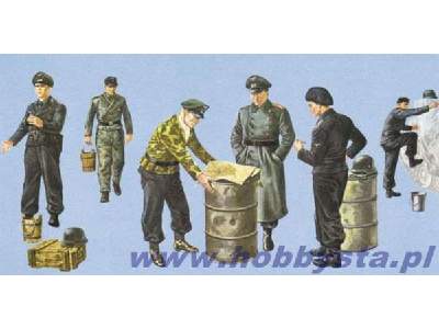 Figures - German Tank Crew - image 1