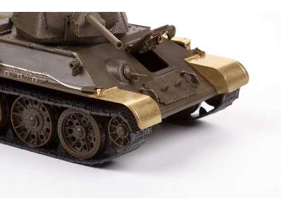 T-34/76 1/35 - Academy - image 3
