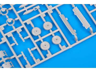 Blenheim Mk. IV interior 1/72 - Airfix - image 2