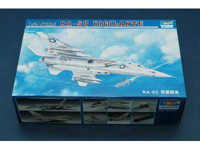 RA-5C Vigilante 02809 - image 2