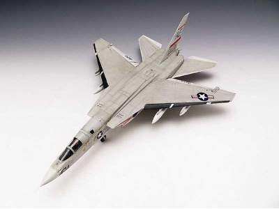 RA-5C Vigilante 02809 - image 12