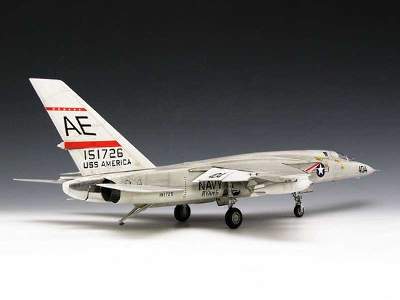 RA-5C Vigilante 02809 - image 14