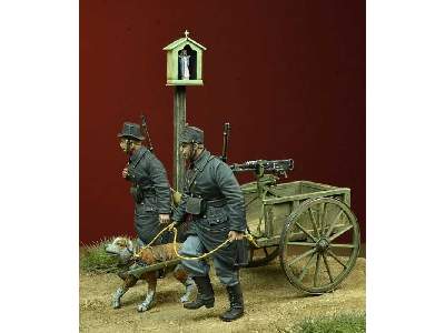 WWI Belgian Dog-drawn Cart With Crew 1914-15 - image 3