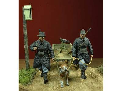 WWI Belgian Dog-drawn Cart With Crew 1914-15 - image 4