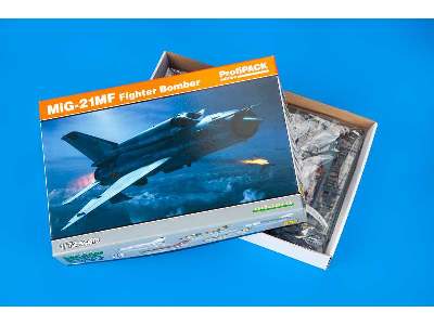 MiG-21MF Fighter-Bomber 1/72 - image 9