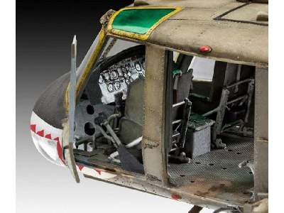 Bell UH-1C  - image 4