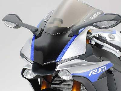 Yamaha YZF-R1M - image 11