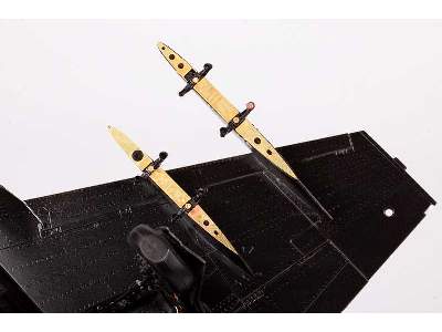 F-5E exterior 1/32 - Kitty Hawk - image 5