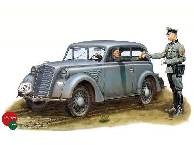 German Light Staff Car Opel Stabswagen Model 1937 w/crew - image 1