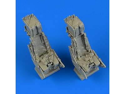Panavia Tornado ejection seats with safety belts - Revell - image 1