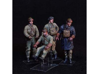 Polish Tank Crew - image 9