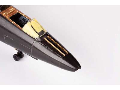 RF-101C exterior 1/48 - Kitty Hawk - image 5