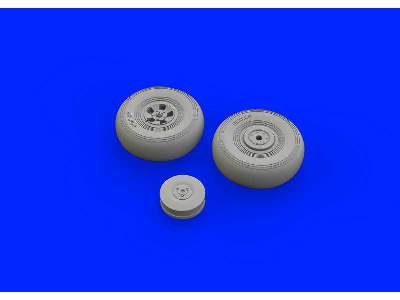 Tempest Mk. V wheels early 1/48 - Eduard - image 3