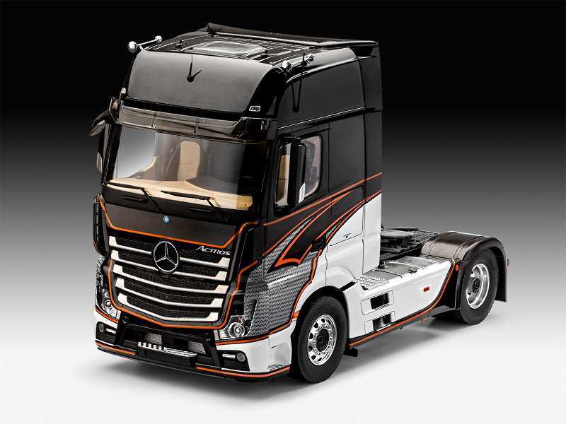 Mercedes-Benz Actros MP4 - image 1