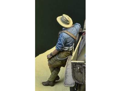 WWI Anzac Soldier Leaning, 1915-18 - image 4