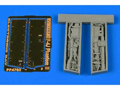 F-4J Phantom II electronic bay - Zoukei Mura - image 1