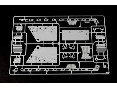 German Sd.kfz.182 Kingtiger 2 in 1(Henschel & Porsche Turret) - image 31