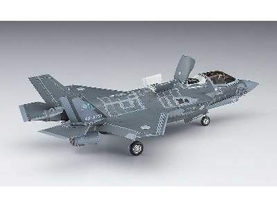 F-35 Lightning II (B Version) J.A.S.D.F. - image 3