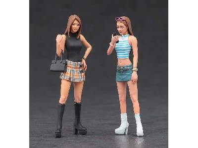 29102 90’s Platform Boots Girls Figure (2 Kits In The Box) - image 2