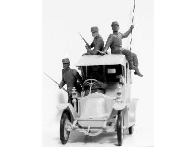 Battle of the Marne 1914, Taxi car with French Infantry - image 8