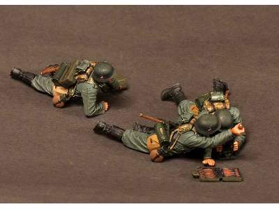 German 5 cm Mortar Grw 36 Team.1939-42 3 Figures - image 6