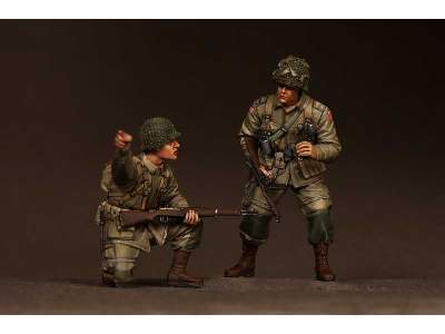 1 Lieutenant And Private 82st Airborne, WW Ii 2 Figures - image 1