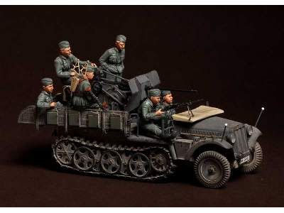 Crew For Sd.Kfz.10/4 Fur 2cm Flak 30 (For Dragon 6739) 5 Figures - image 2